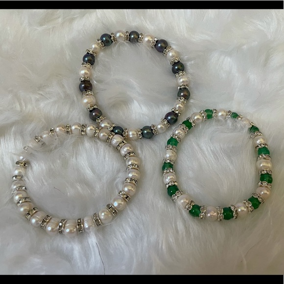 Mix & match FWC Pearl stretch bracelets, black, white or green beads (3 pcs) - Picture 1 of 11